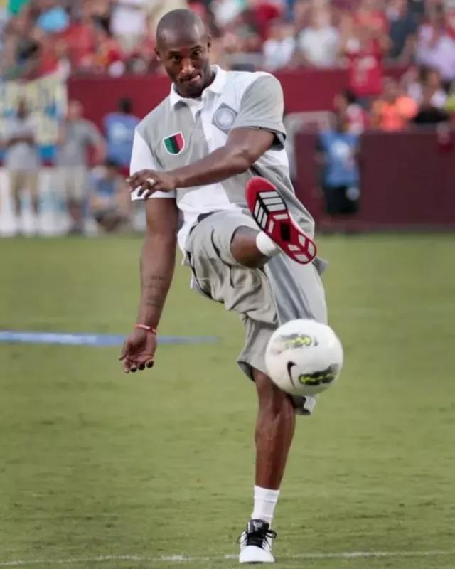 遭遇严防死守！浓眉战旧主10中6贡献12分5篮板5助攻