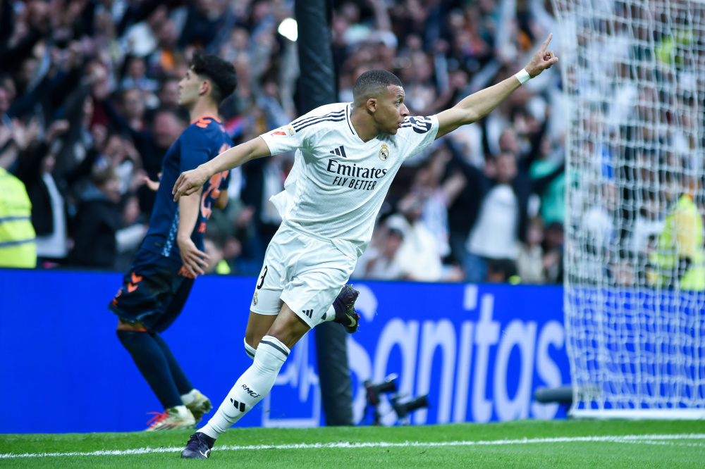 R.I.P.，曾发掘梅西为阿根廷效力的奥马尔逝世，享年73岁