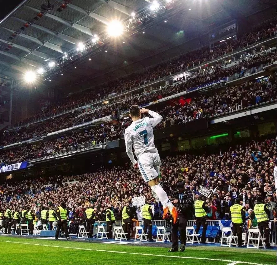 前锋突破射门命中率持续上升