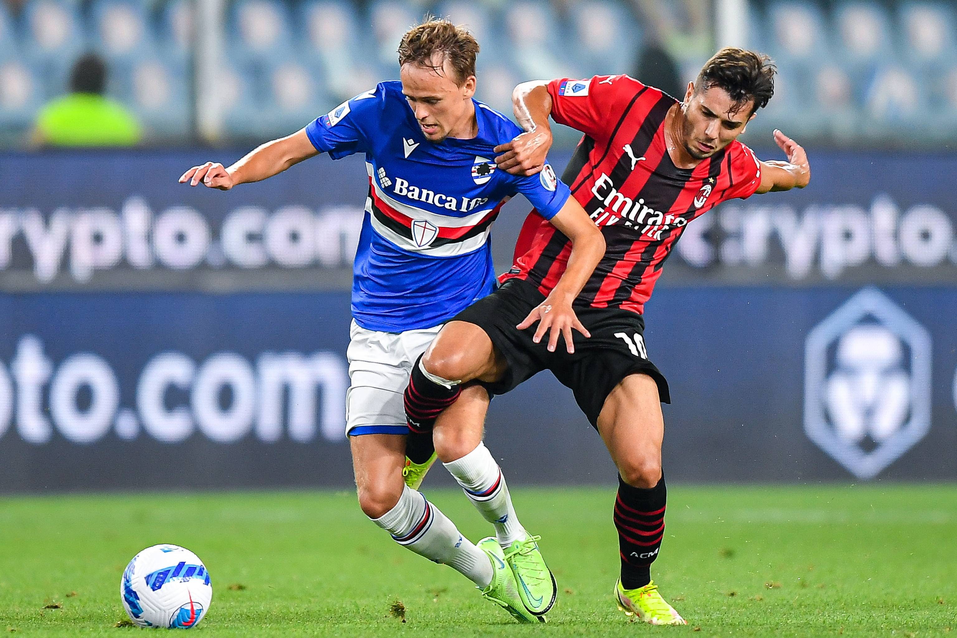 西媒：拉菲尼亚成巴萨非卖品，本赛季欲率队夺欧冠+世界杯