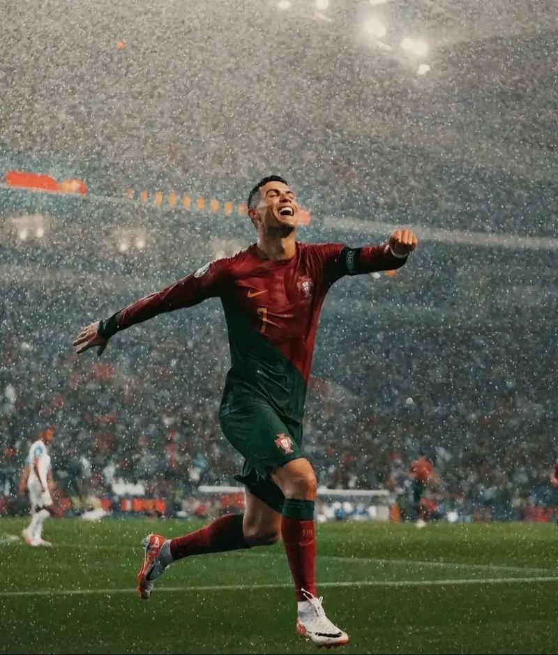 WTT香港总决赛选手城市照，王楚钦率先到达拍照地点