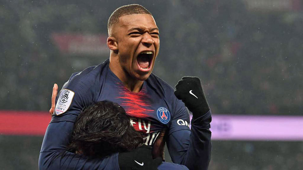 曼联有望终结客场连败纪录，与狼队一战机构看好红魔稍占上风（机构看好红魔略占上风，曼联客战狼队有望终结客场连败）